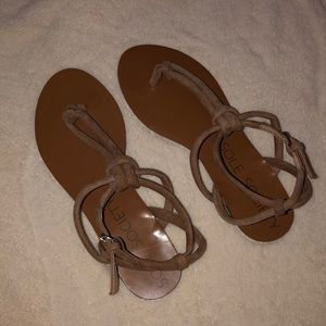 Brand new sandals (price negotiable)